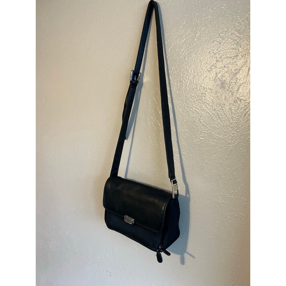 Women’s “Worthington” Handbag in Black